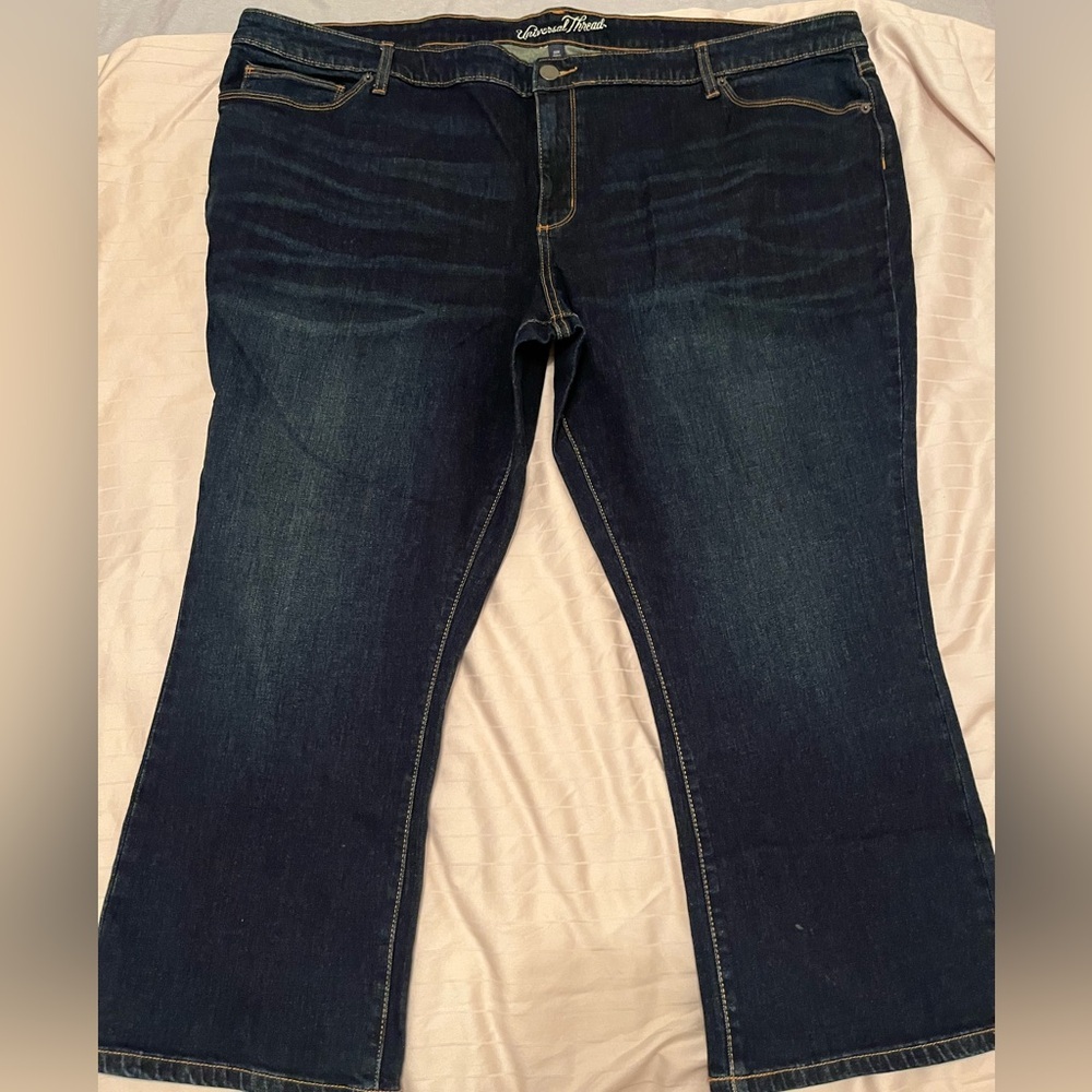 Universal Thread Deep Indigo Cropped Jeans